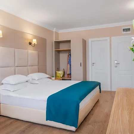 Ξενοδοχείο Veramar 4*