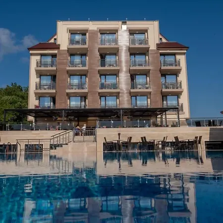 Veramar Hotel 4*
