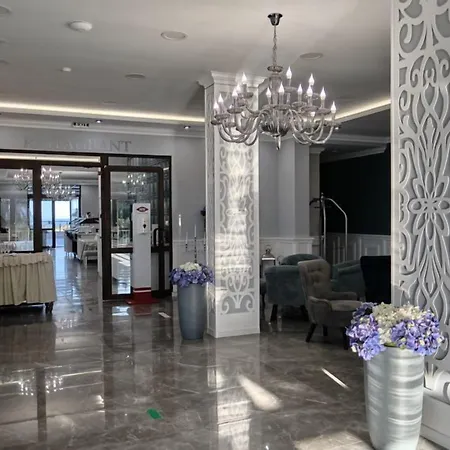 Veramar Hotel 4*